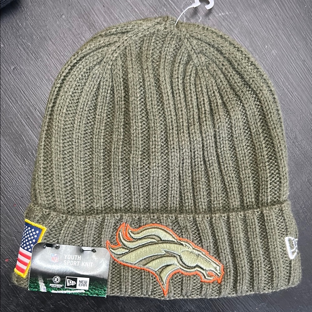 New Era Green Ribbed Knit Hat